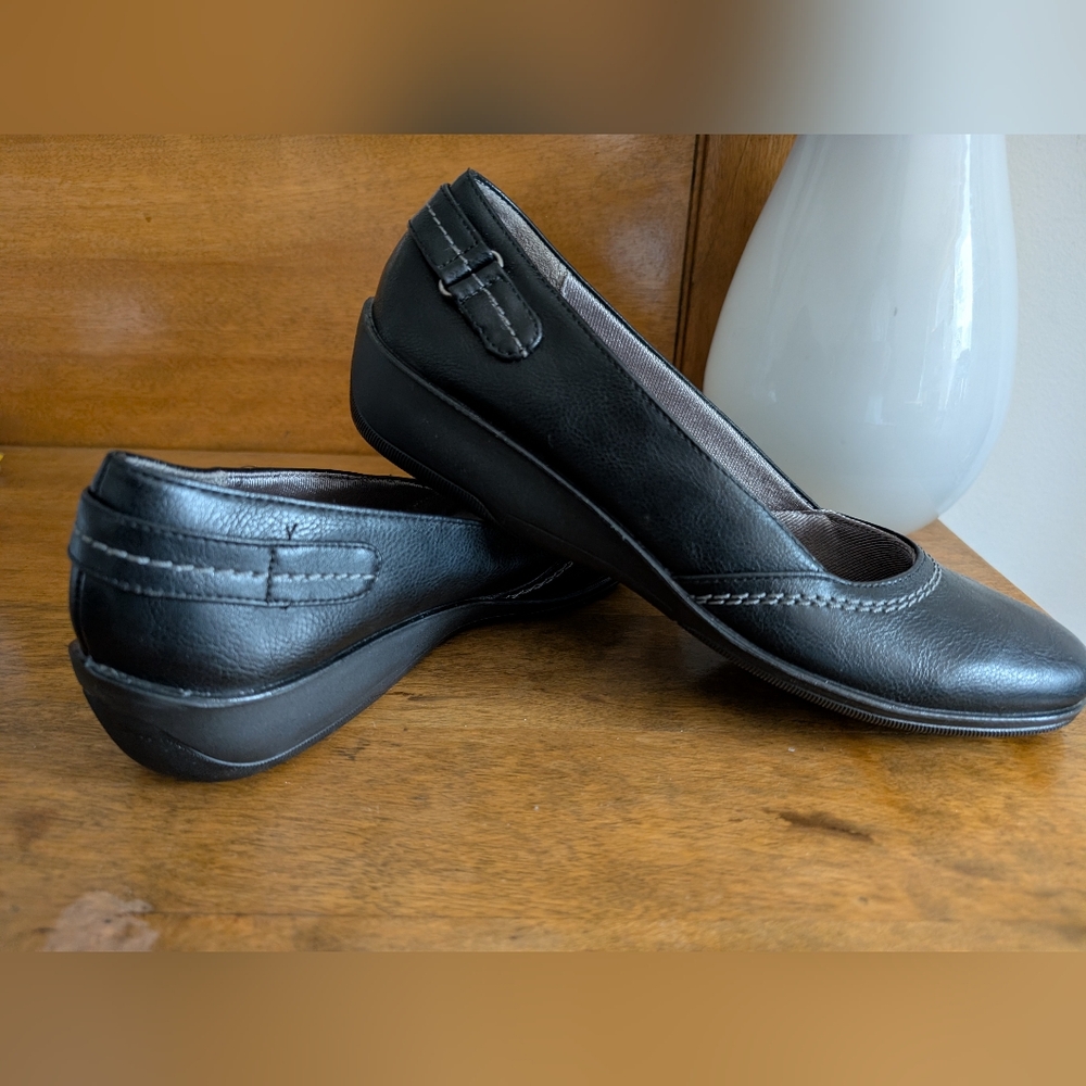 Lifestride Velocity Women's Size 10 Memory Foam Black Flats NWOT Comfort Shoes